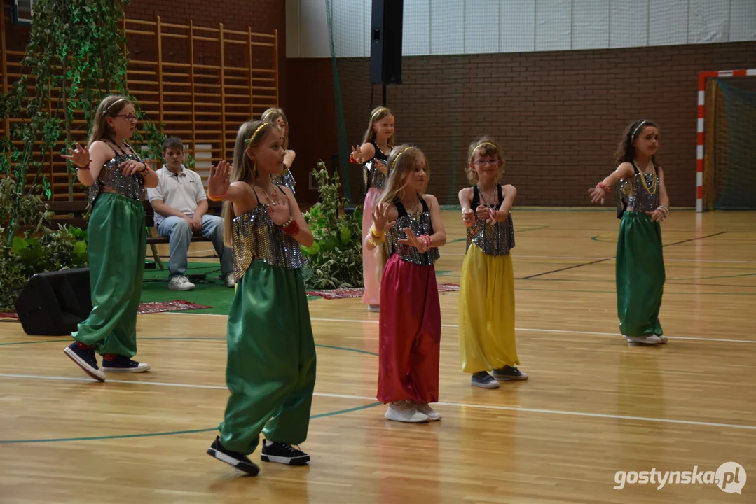 20-lecie chóru szkolnego "Zaczarowana Melodia", przy SP nr 5 w Gostyniu