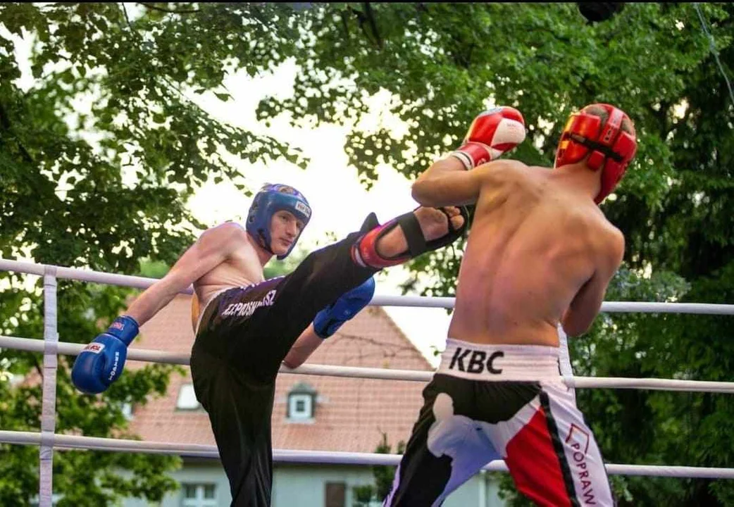 Filip Śronek z Krotoszyna zwyciężył w Kick-Boxing Competition