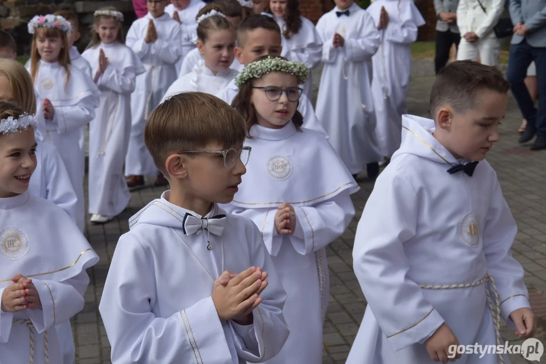 Pierwsza Komunia Św. w parafii św. Jadwigi w Pępowie