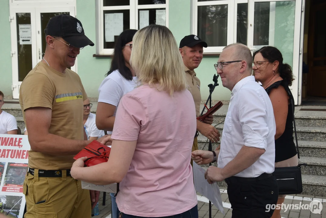 Projekt "Czerwony rydwan" MDP OSP Krobia. Strażacki Melex "Florek" zaprezentowany