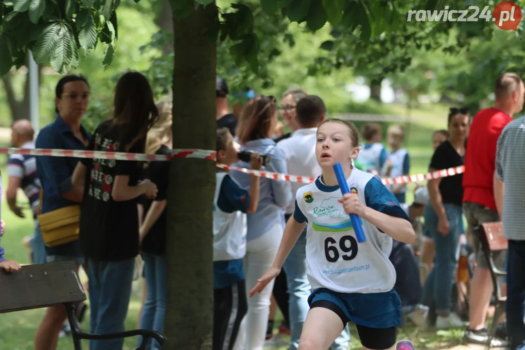 Sztafety szkolne w ramach 24h Rawickiego Festiwalu Sportu