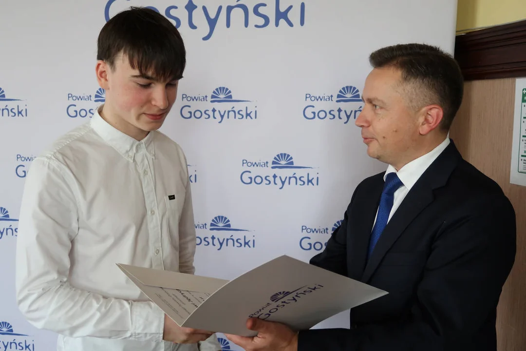 Stypendia Sportowe 2023 Zarząd Powiatu Gostyńskiego