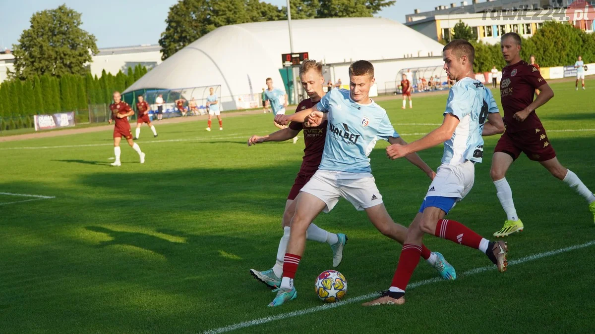 Rawia Rawicz - Orzeł Kawęczyn 0:0