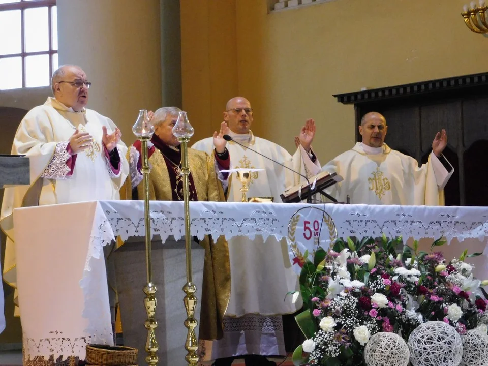 Nie żyje ksiądz Andrzej Sośniak, wieloletni proboszcz parafii Chrystusa Króla w Jarocinie