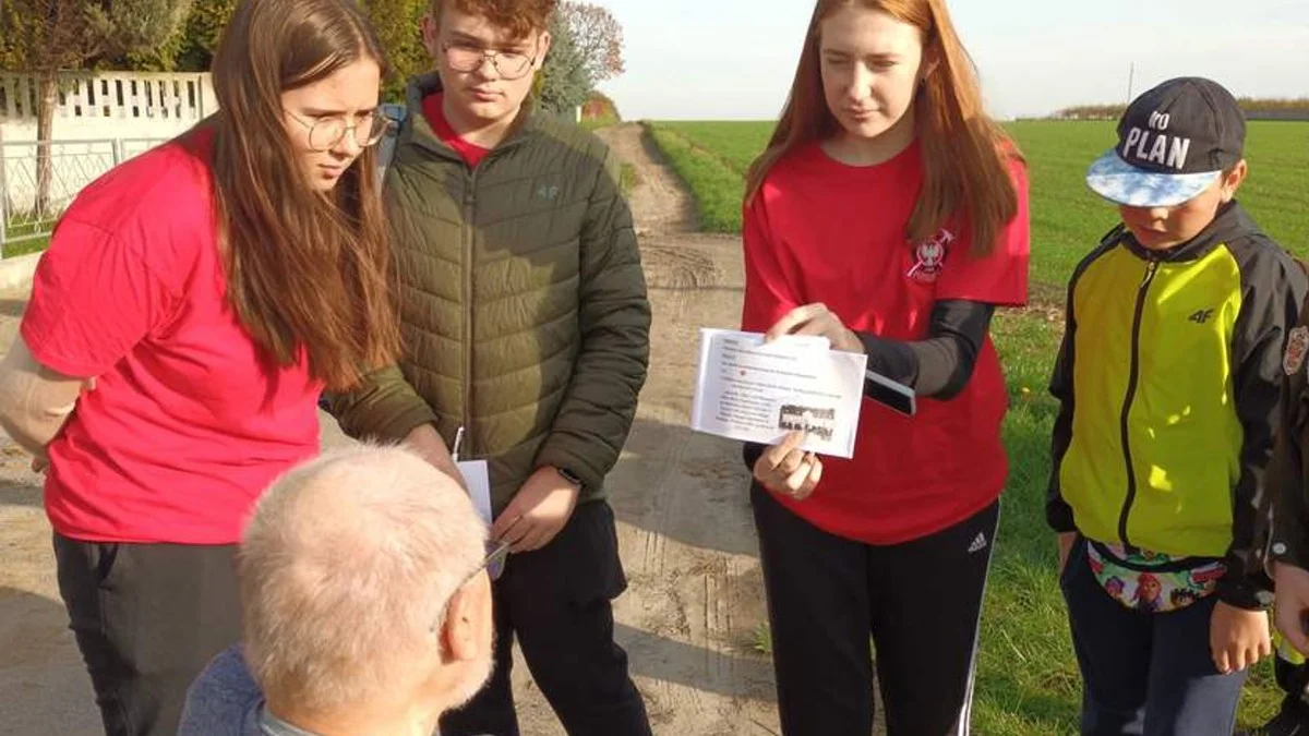 Tematyką zabawy była historia wsi i okolic oraz folklor biskupiański - Zdjęcie główne