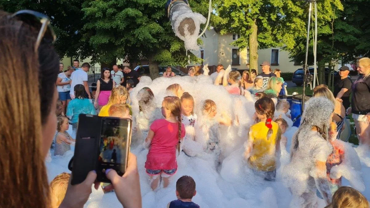 Dzień Dziecka w Nowym Mieście. Z kolorowymi proszkami i piana party