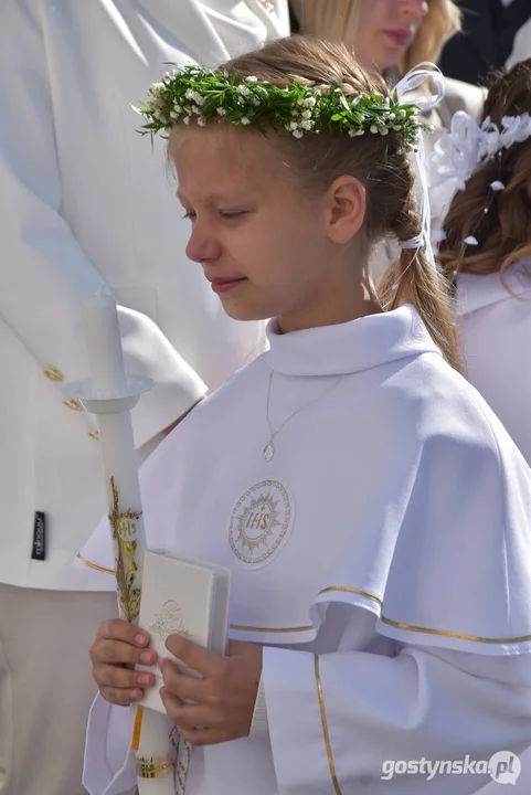 Sakrament I Komunii Świętej w parafii w Pogorzeli