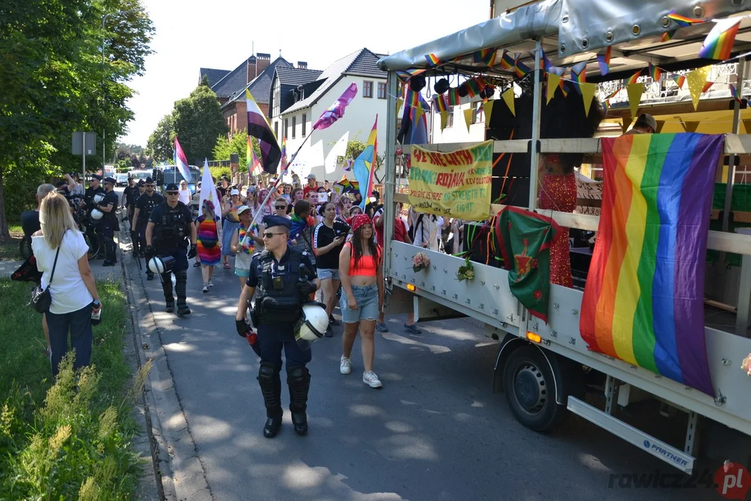 Marsz Równości i kontrmanifestacje w Rawiczu