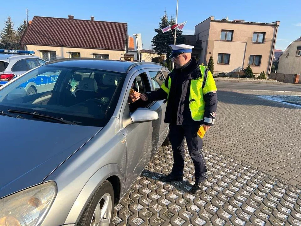 Wysokie mandaty za nieodśnieżone auto. Akcja jarocińskiej policji