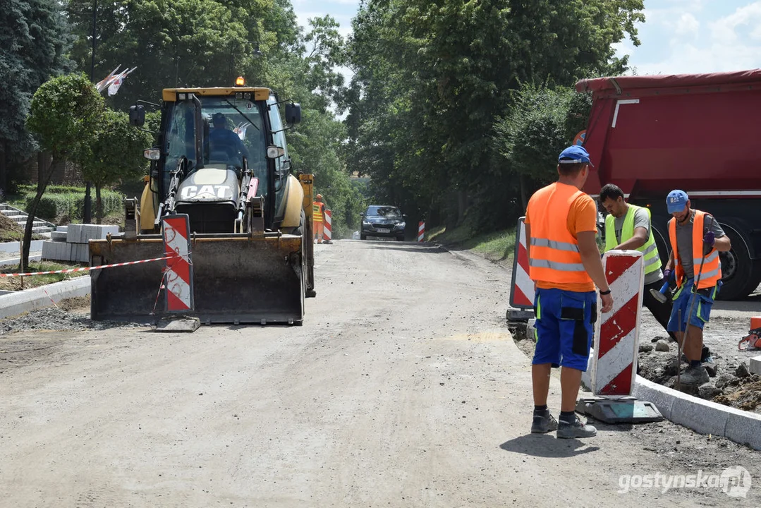 Kompleksowy remont dróg powiatowych, prowadzących do obwodnicy Gostynia, na DW 434