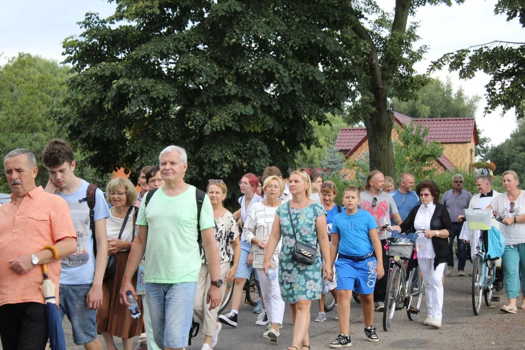 Odpust Matki Bożej Pocieszenia w Golinie z grupami pielgrzymów [2023]