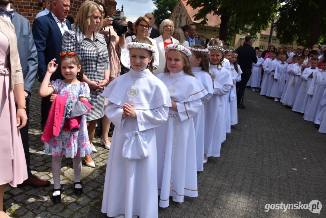 Uroczystość Pierwszej Komunii Świętej w parafii farnej w Gostyniu