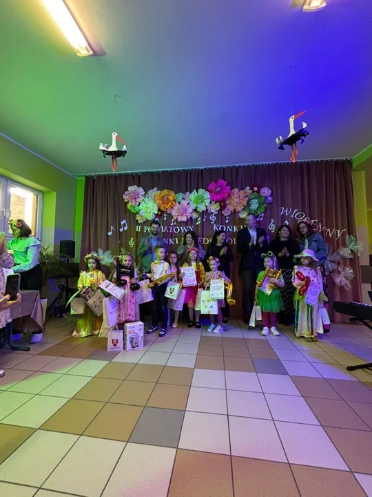 II Powiatowy Konkurs Piosenki Przedszkolnej ,,Wiosenny Hit” w Woli Książęcej