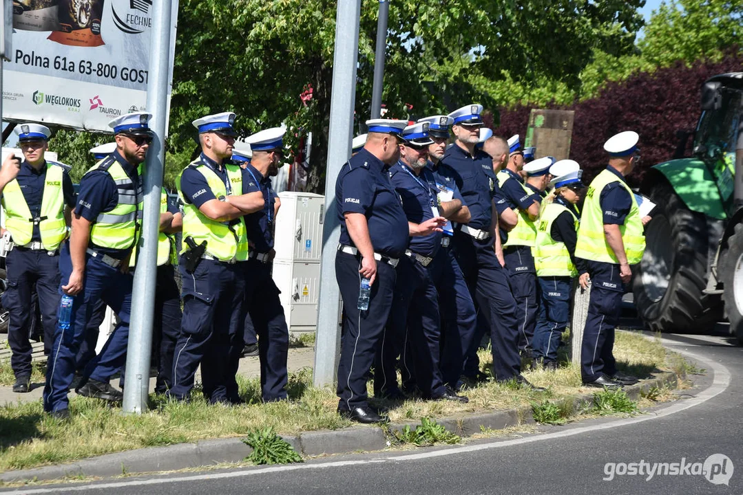 34. Konkurs "Policjant ruchu drogowego 2024” w Gostyniu. Dzień drugi - ręczna regulacja ruchem
