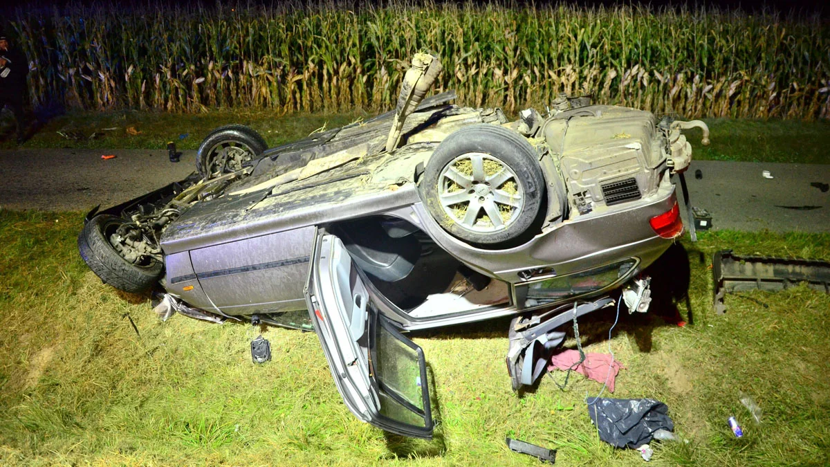 Samochód wypadł z drogi na obwodnicy Borku Wlkp. (DK12)