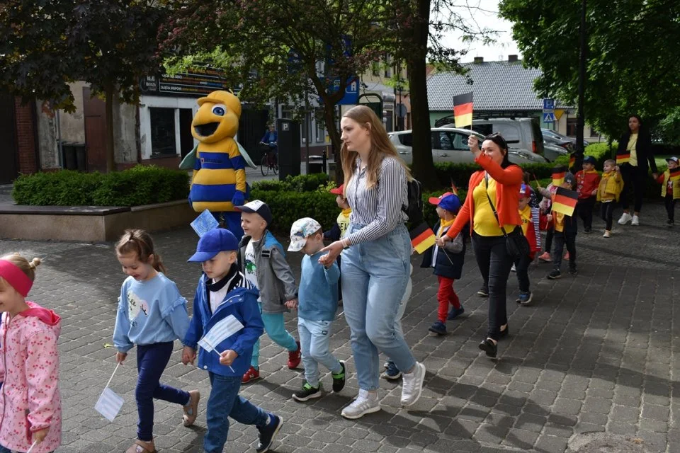 Krotoszyn. Miasteczko europejskie i pochód przedszkolaków