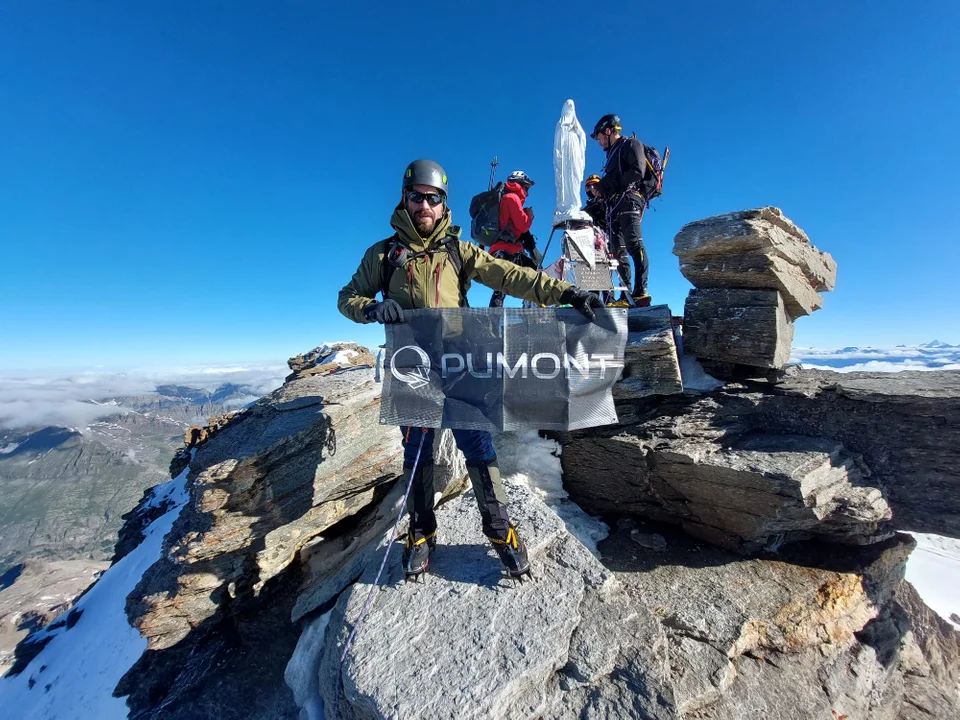 Ultramaratończyk Rafał Przybył z Bodzewka Pierwszego zdobył Mont Blanc