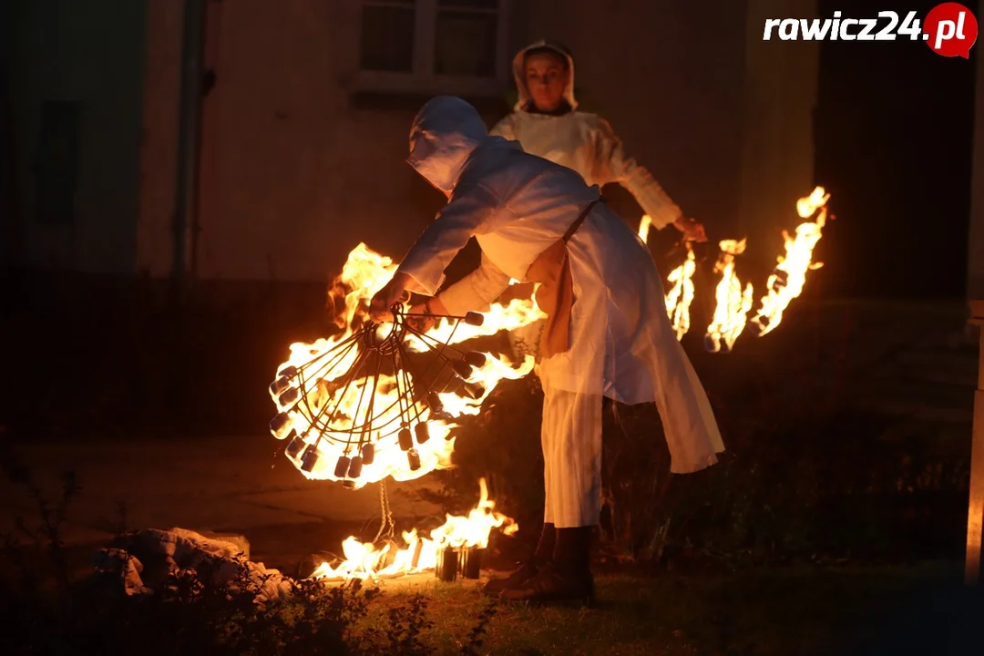 Koncert Gosi Andrzejewicz i spektakl w Sarnowie