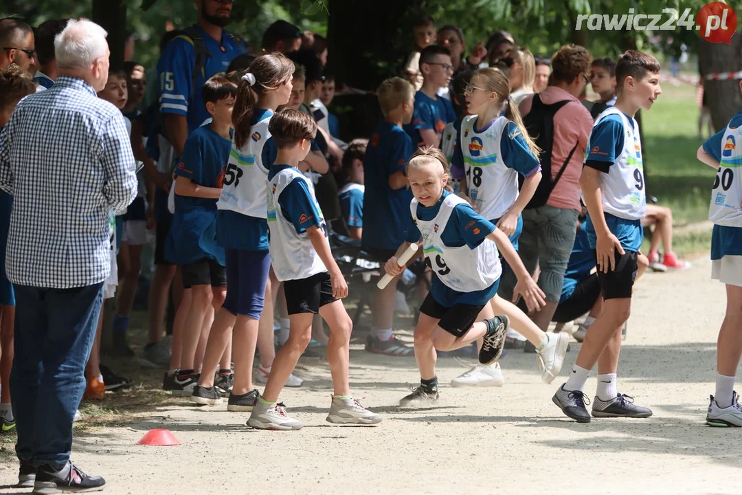 Sztafety szkolne w ramach 24h Rawickiego Festiwalu Sportu