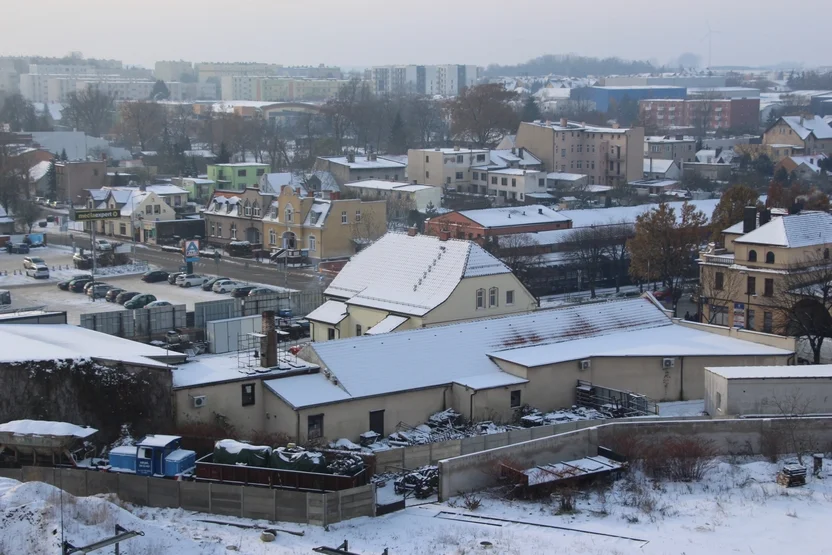 Ćwiczenia z ratownictwa wysokościowego na elewatorze zbożowym w Pleszewie