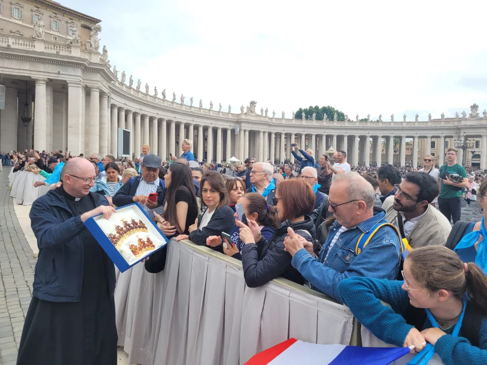 Papież pobłogosławił korony obrazu ze Smolic