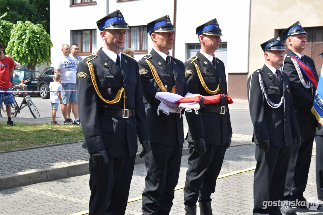 Przekazanie wozu strażackiego dla jednostki OSP w Pogorzeli