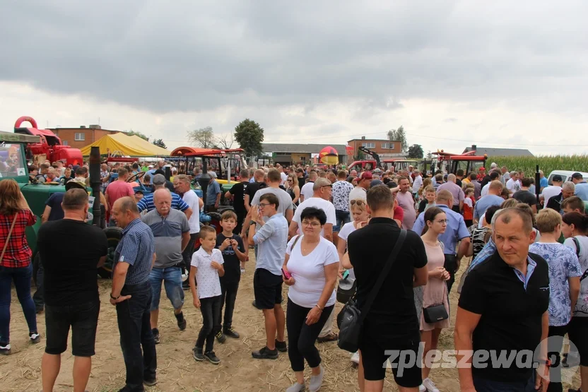 Zlot starych ciągników  wKucharach