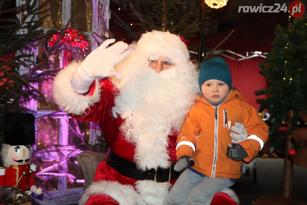 Spotkanie ze Świętym Mikołajem na Rawickim Jarmarku Bożonarodzeniowym