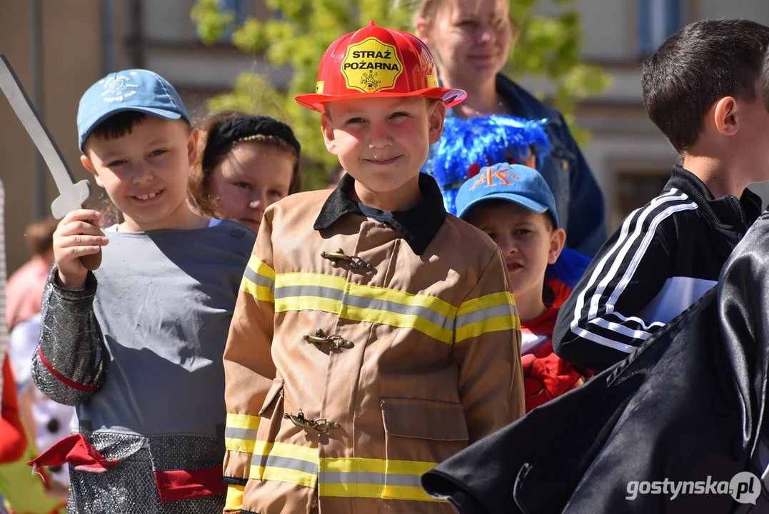 Parada Żywych Książek - Tydzień Bibliotek w gminie Krobia -