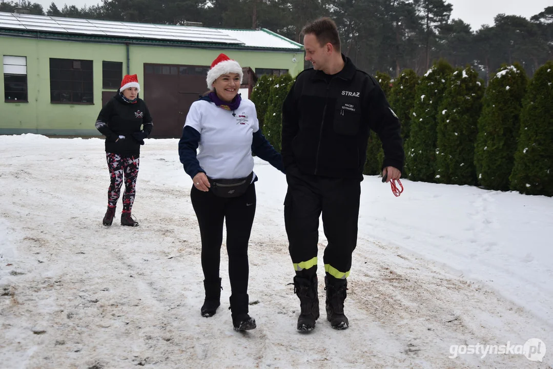 Mikołajkowy Charytatywny Marsz Nordic Walking „Idziemy dla Julki”