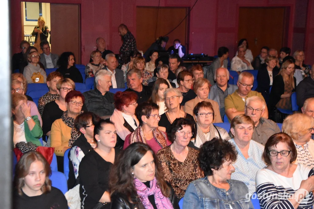 Gostyń. Koncert Grażyny Łobaszewskiej na scenie GOK Hutnik