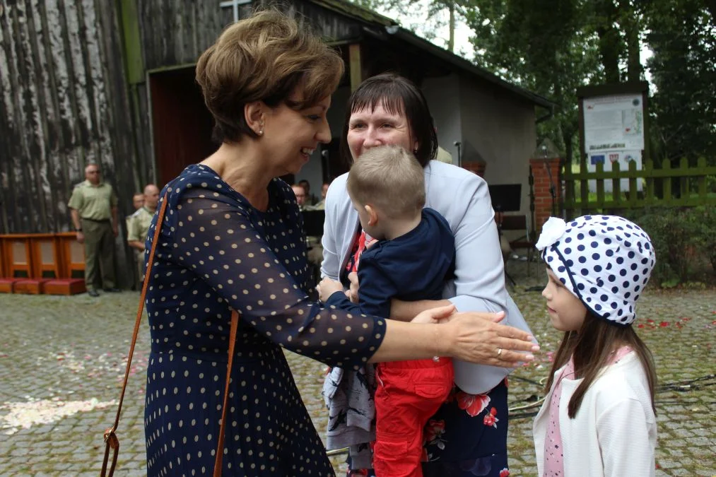 W Golinie minister zawierzyła polskie rodziny Maryi [ZDJĘCIA] - Zdjęcie główne