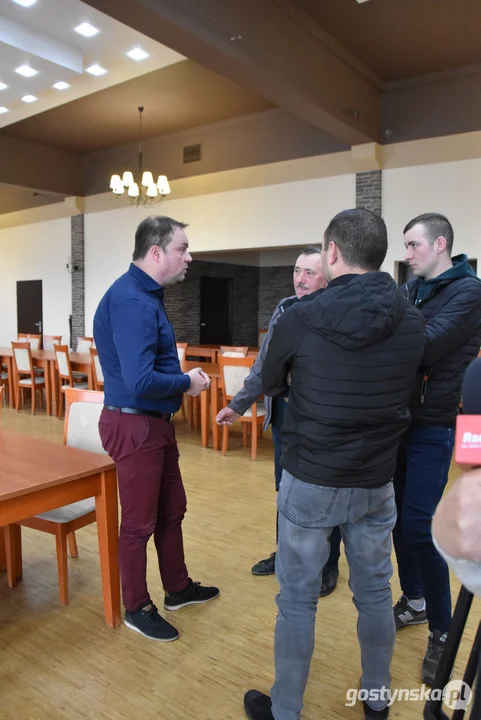 Protest dostawców mleka do Spółdzielni Mleczarskiej w Gostyniu