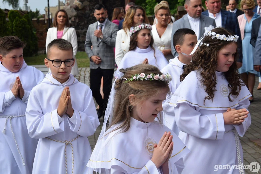 Pierwsza Komunia Św. w parafii św. Jadwigi w Pępowie