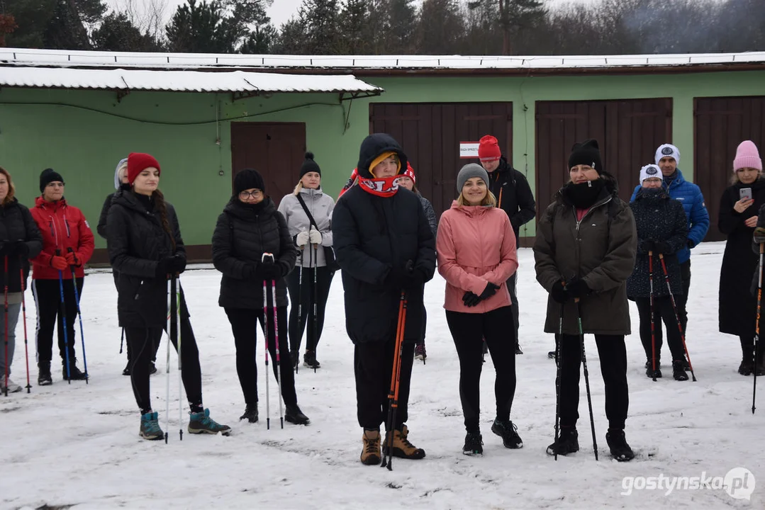 Mikołajkowy Charytatywny Marsz Nordic Walking „Idziemy dla Julki”