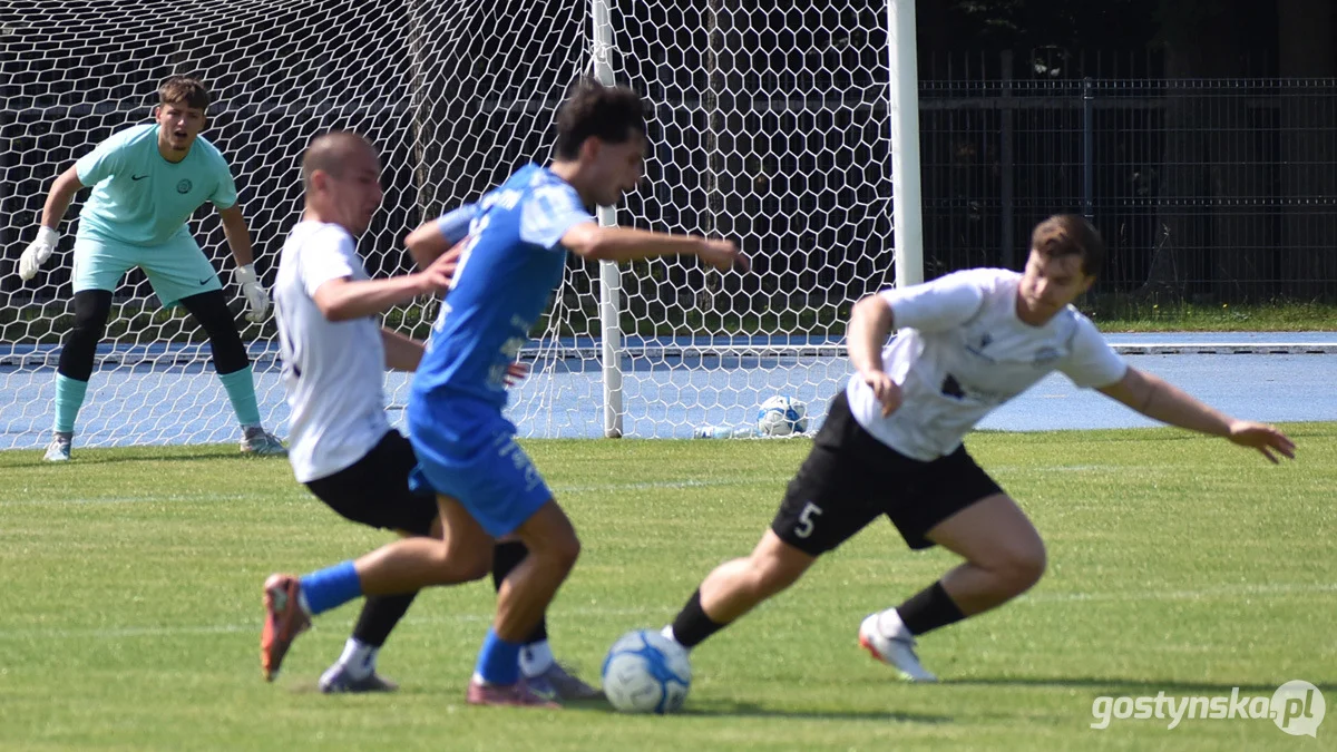 Kania Gostyń - UKS Śrem 1 : 2