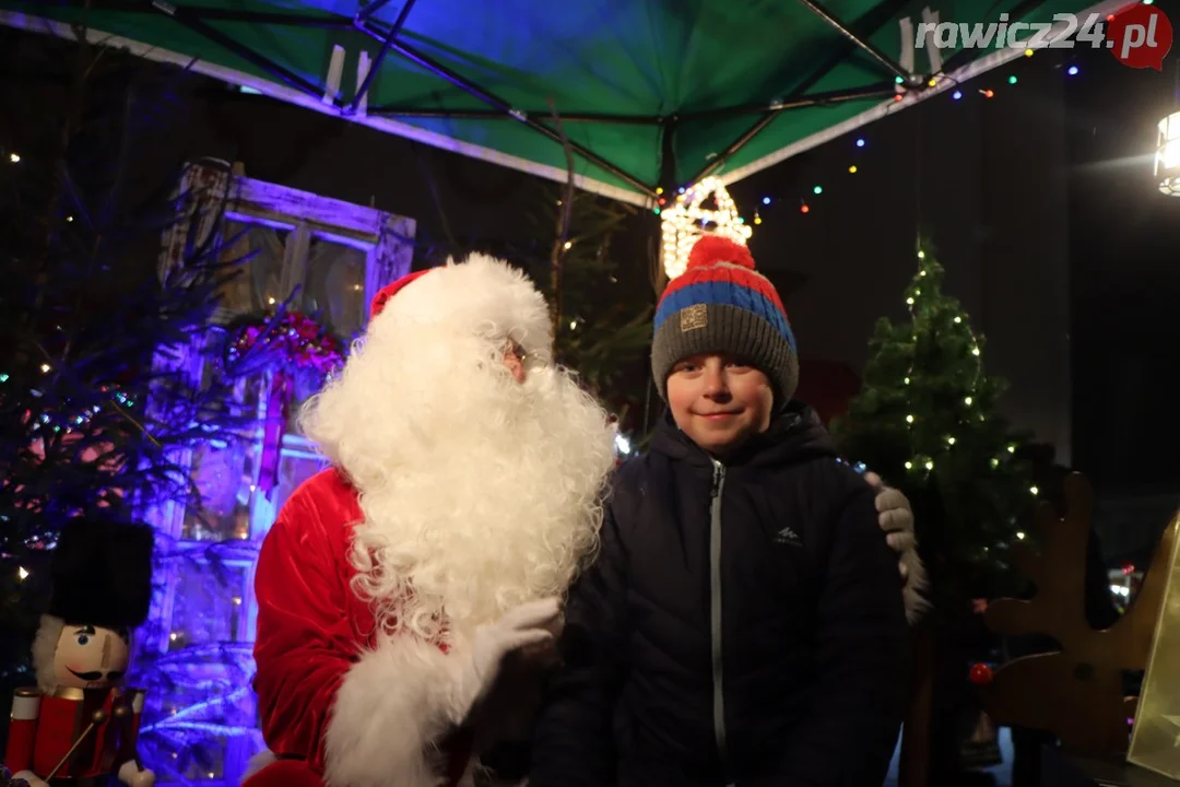 Spotkanie ze Świętym Mikołajem na Rawickim Jarmarku Bożonarodzeniowym