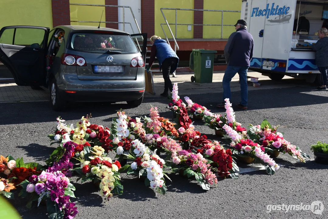 Wszystkich Świętych w Gostyniu - drożyzna branży cmentarnej nie ominęła