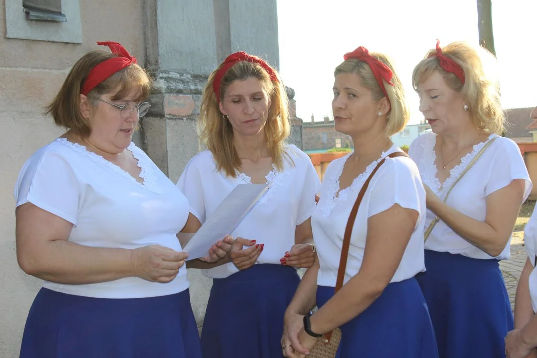 Uroczystość Matki Bożej Cieleckiej w parafii św. Małgorzaty w Cielczy z zawierzeniem KGW z gminy Jarocin