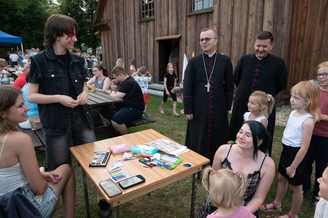 Poświęcenie drewnianego kościoła św. Marii Magdaleny w Krotoszynie