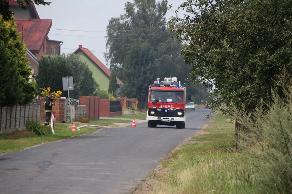 Pożar w Żernikach. Dym widać z kilkunastu kilometrów