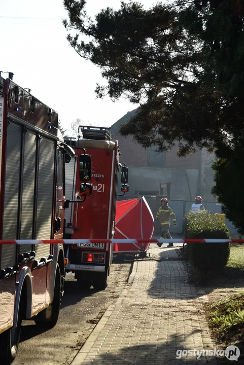 Wypadek śmiertelny w Żytowiecku. Mężczyzna przejechany przez ciągnik