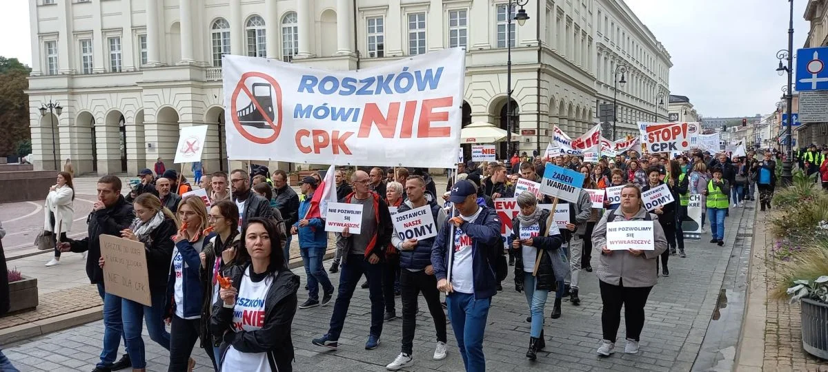 Mieszkańcy Ziemi Jarocińskiej protestują przeciwko CPK w Warszawie