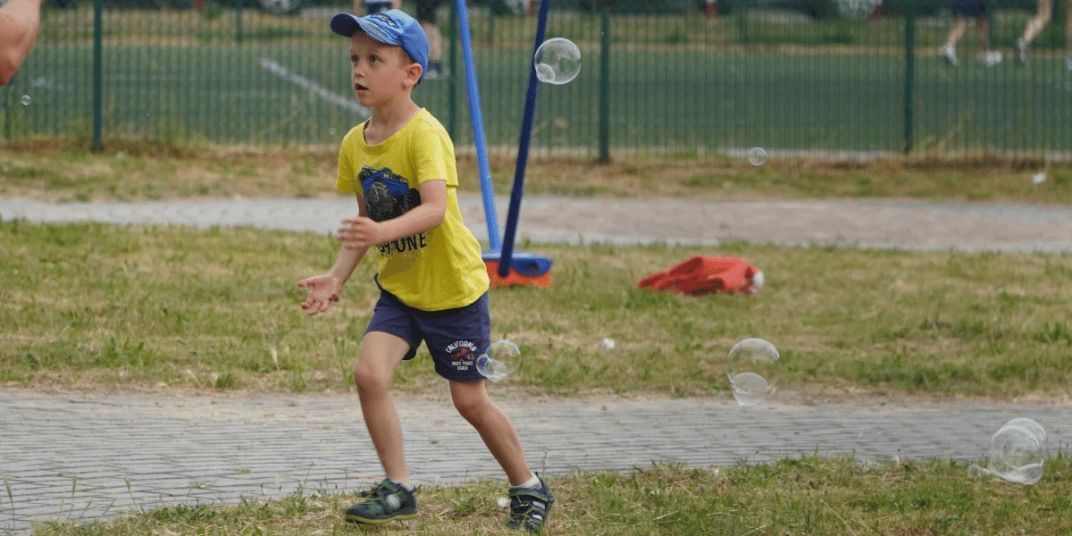 Festyn w Szkole Podstawowej nr 3 im. ks. Jana Twardowskiego w Jarocinie