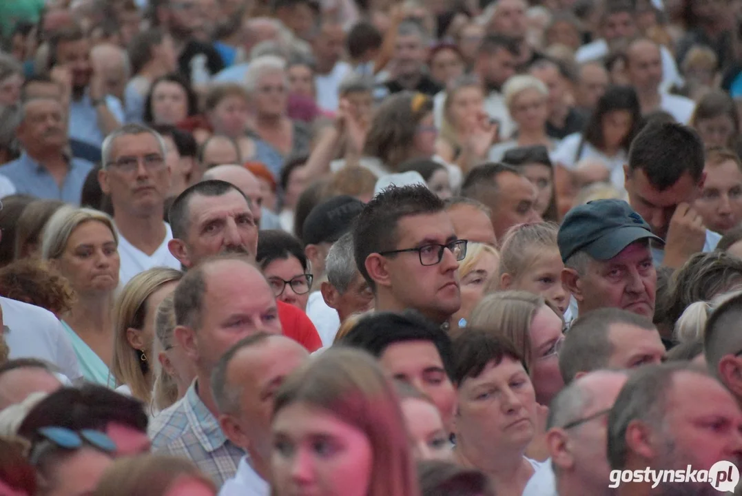 Dożynki powiatowe 2024 na Świętej Górze - koncert zespołu Baciary