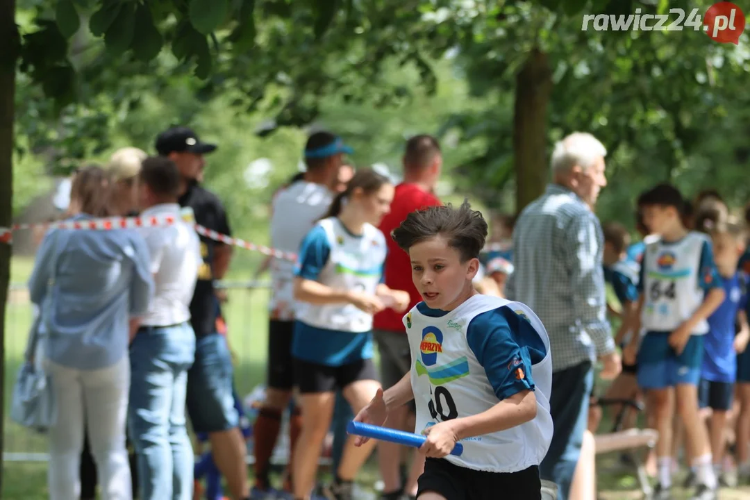 Sztafety szkolne w ramach 24h Rawickiego Festiwalu Sportu