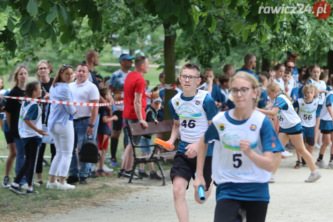 Sztafety szkolne w ramach 24h Rawickiego Festiwalu Sportu