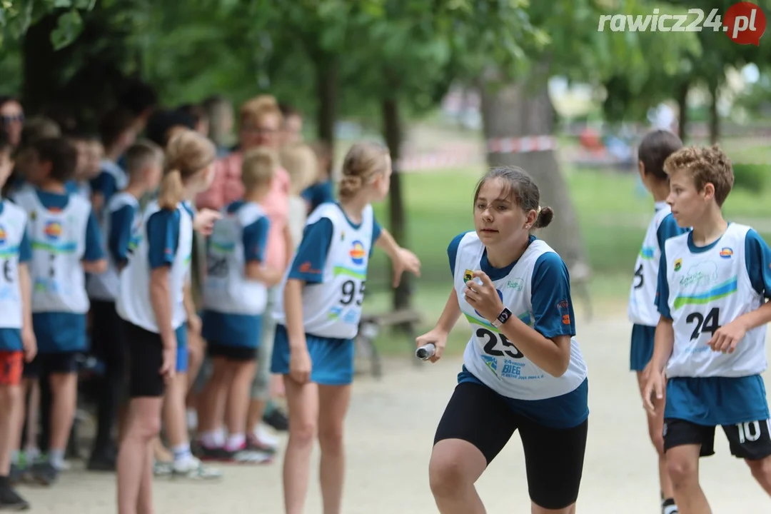 Sztafety szkolne w ramach 24h Rawickiego Festiwalu Sportu