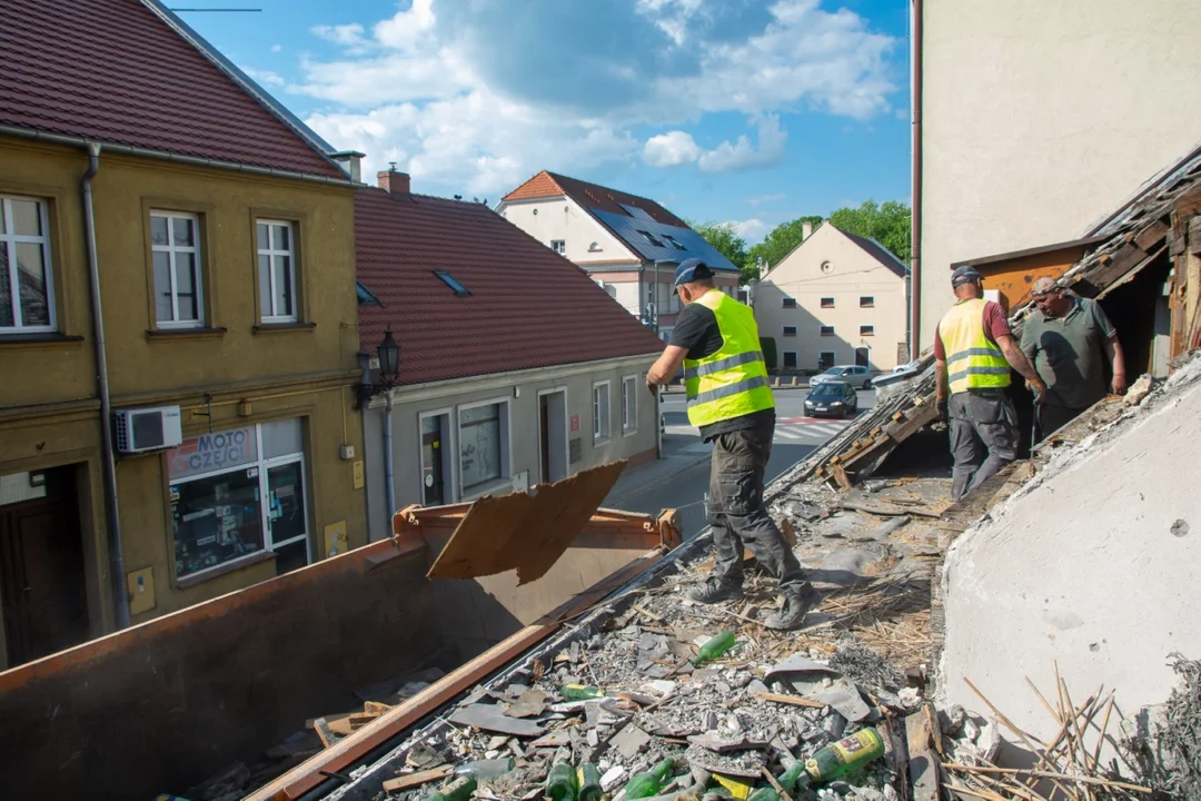 Rozbiórka domu przy ul. Kilińskiego w Jarocinie