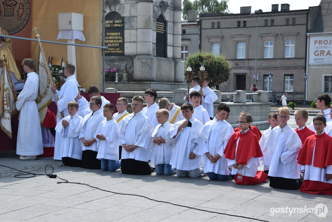 Gostyń - Boże Ciało 2023 - procesja ulicami miasta